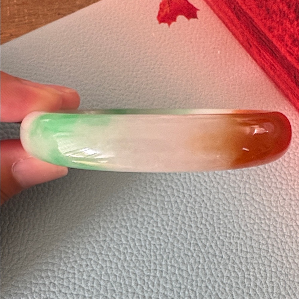 New Natural Solid Stone Green Bangle - Picture 7 of 7